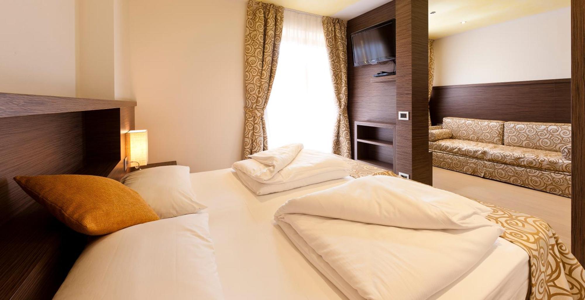 Family Hotel Serena Andalo Eksteriør billede