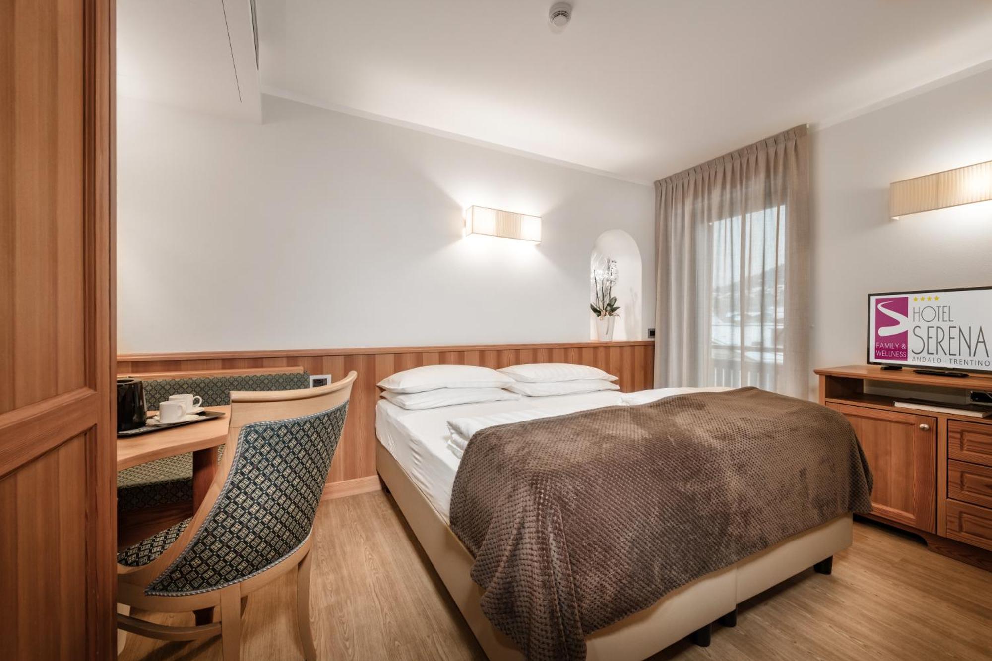Family Hotel Serena Andalo Eksteriør billede