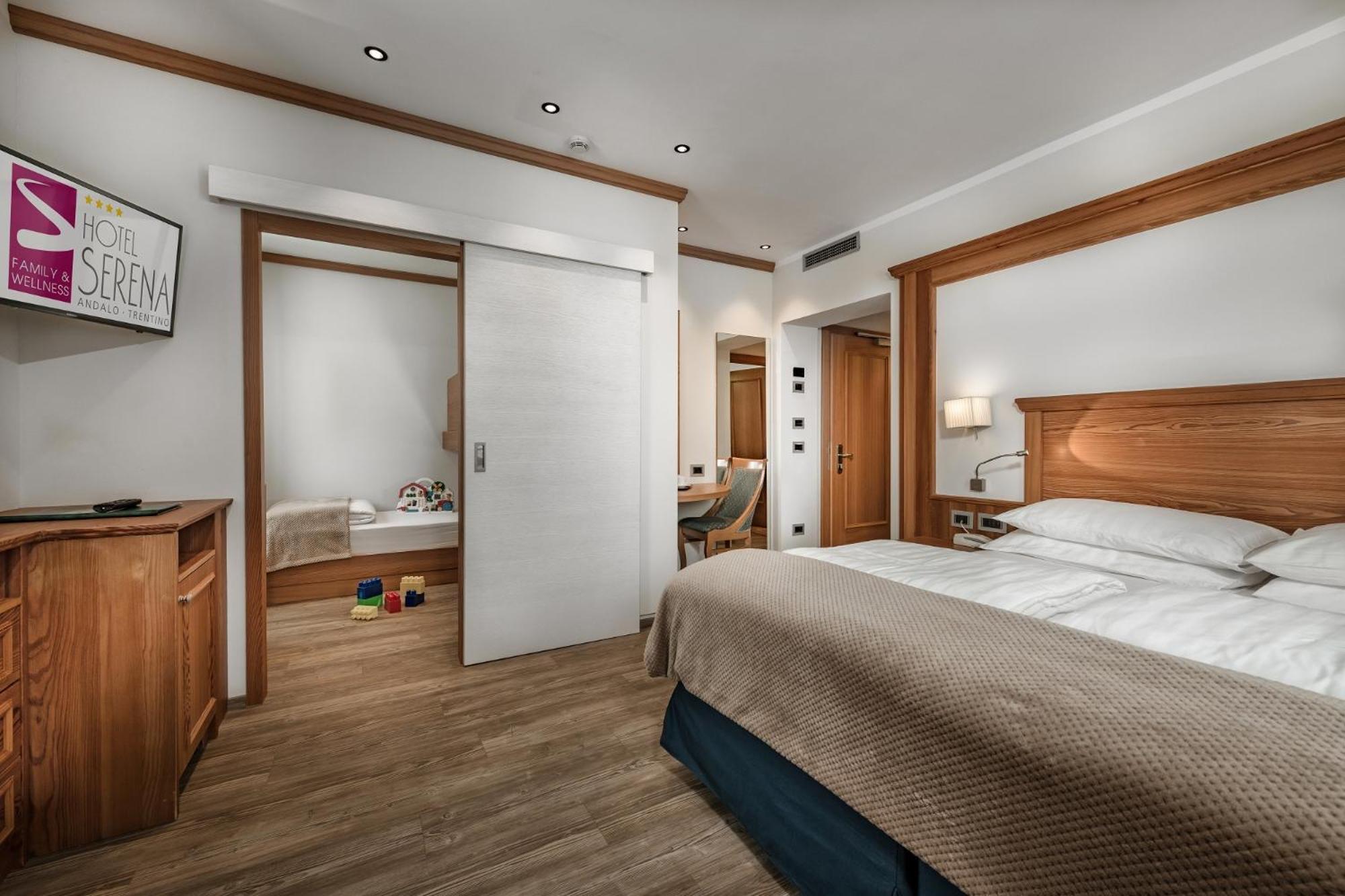 Family Hotel Serena Andalo Eksteriør billede