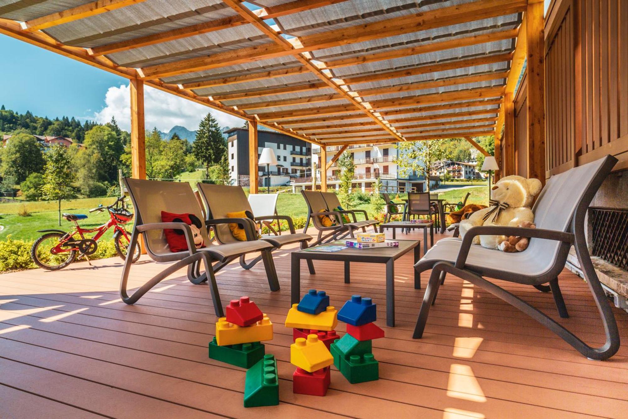 Family Hotel Serena Andalo Eksteriør billede
